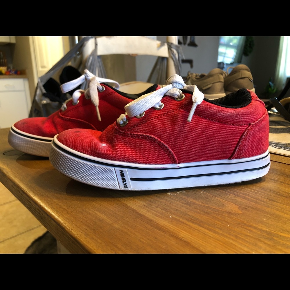 Youth heelys